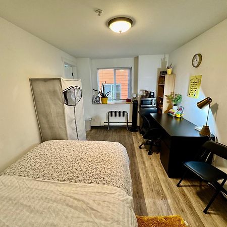Micro Studio Apartment 10 Minutes Walk To University Of Washington سياتل المظهر الخارجي الصورة