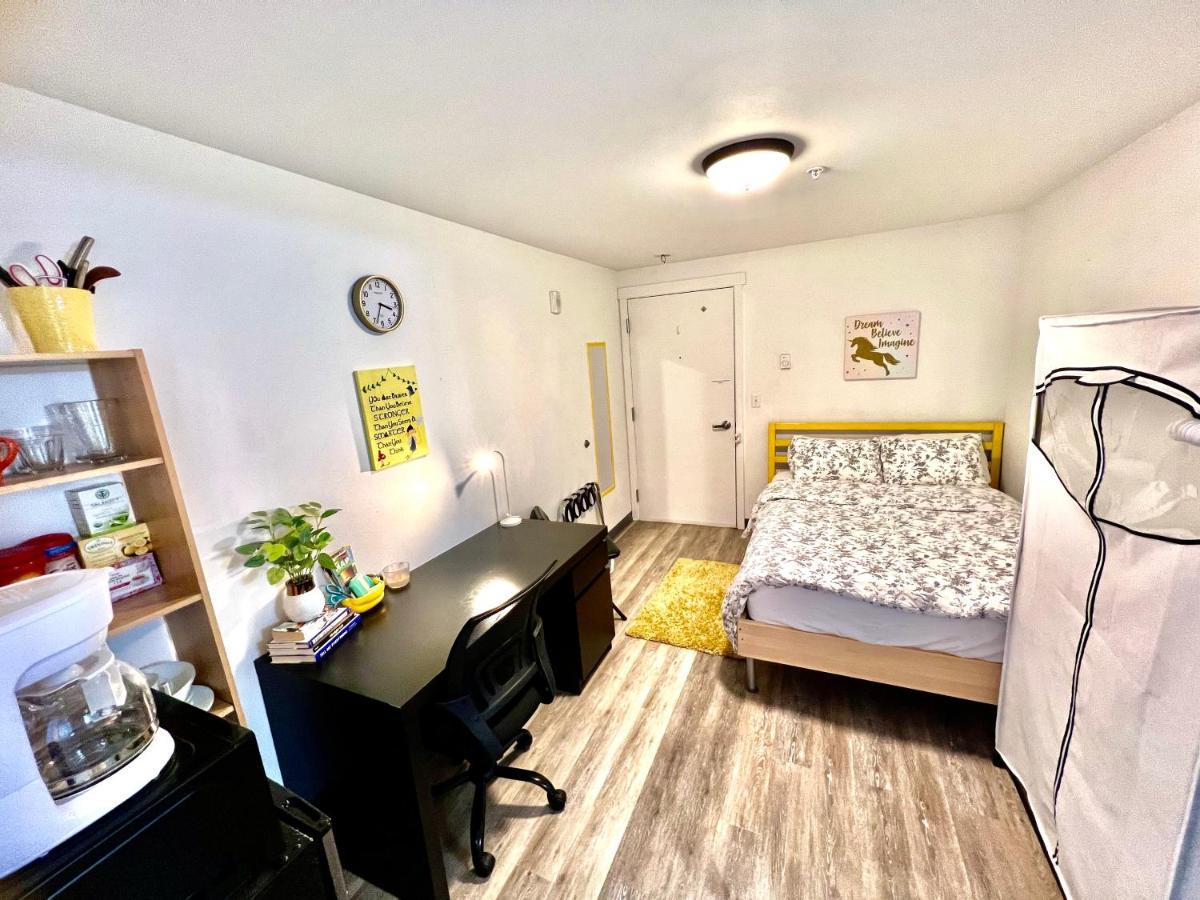 Micro Studio Apartment 10 Minutes Walk To University Of Washington سياتل المظهر الخارجي الصورة