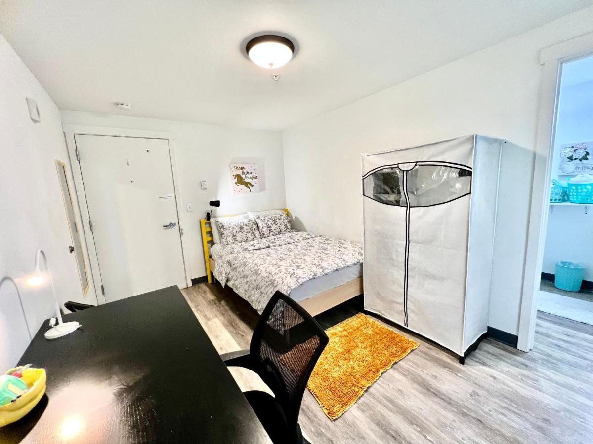 Micro Studio Apartment 10 Minutes Walk To University Of Washington سياتل المظهر الخارجي الصورة